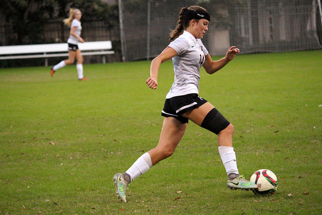 Sophomore Camila Sabisky dribbles past the defense. 