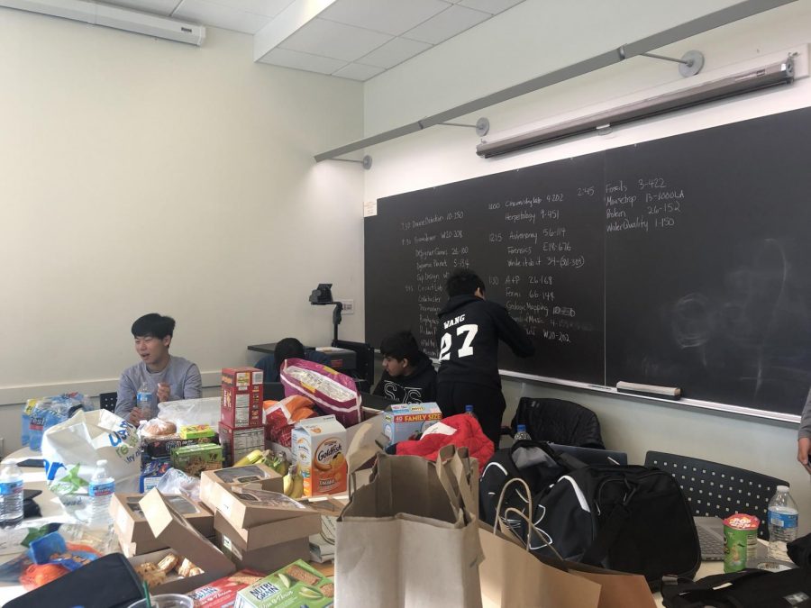 Students prepare for their tests at MIT for Science Olympiad.