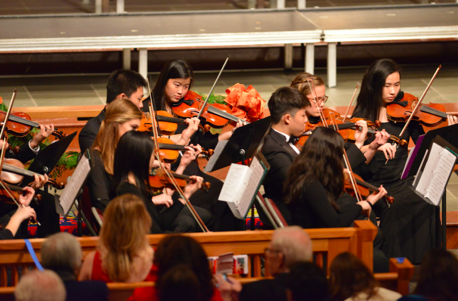 Chamber Strings accompanied Chorale for “In Terra Pax.”