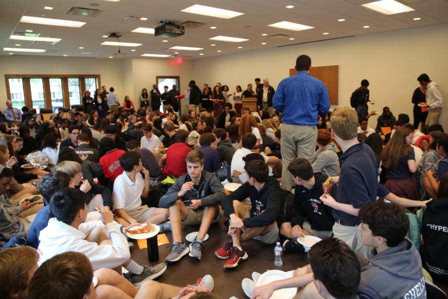 Hundreds of students and faculty packed the Chao Room for the forum. 