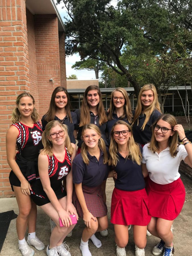 Friends from both schools trade their outfits with one another. The Mavs' field hockey and cheer teams borrowed Kinkaid uniforms and traded them for a one-day uniform.