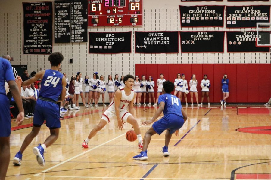 Point guard Brian Gordon dribbles the ball during the fourth quarter.