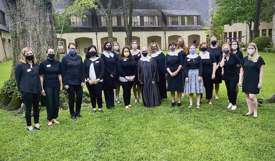 Faculty members across departments wore collars and black attire to school on Sept. 21 to honor the legacy of Ruth Bader Ginsburg.