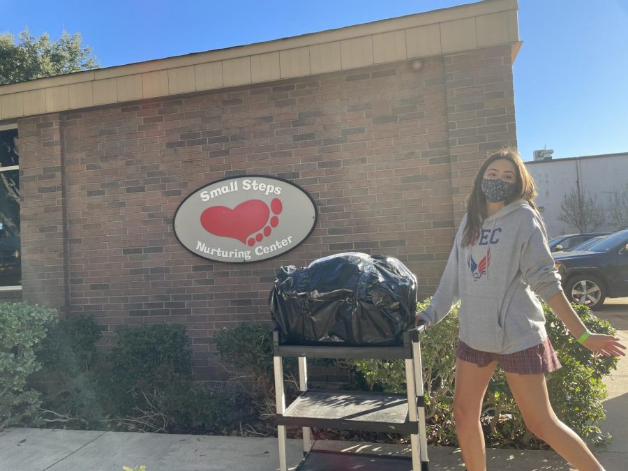 This year, advisories chose between filling a laundry basket with staples such as flour, rice and toilet paper for a family at Small Steps Nurturing Center or buying items off of an Amazon wishlist for a family at the Ronald McDonald House. 