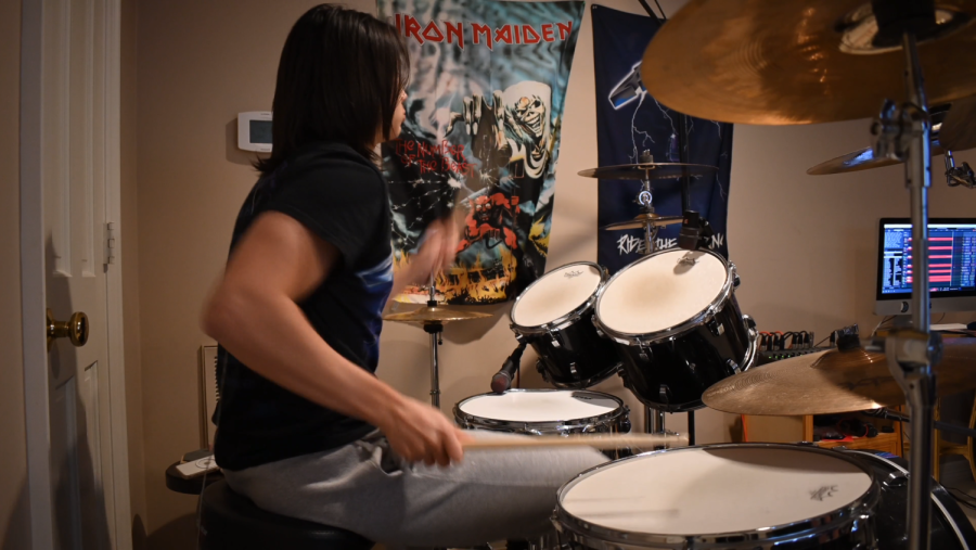 Video: Triton performs Come As You Are by Nirvana