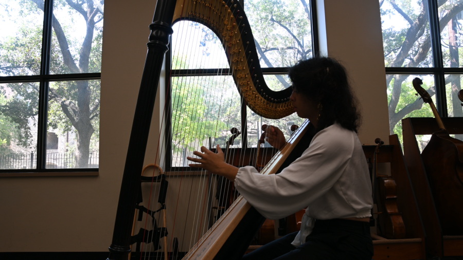 Video: Gabe de la Cruz performs Joe Hisaishis Merry Go Round of Life