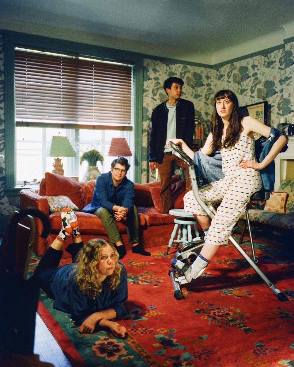 Frankie+Cosmos+features+guitarist%2C+bassist+and+lead+vocalist+Greta+Kline%2C+drummer+Luke+Pyenson%2C+bassist+and+keyboardist+%0AAlex+Bailey%2C+and+harmonist+and+keyboardist+Lauren+Martin.