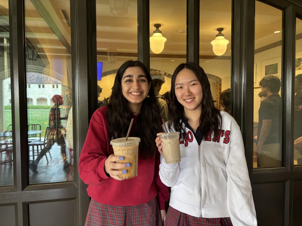 Online+Editor+in+Chief+Aleena+Gilani+and+Jennifer+Liu+%28both+juniors%29+bought+their+iced+caramel+macchiato+and+iced+chai+from+the+Mav+Cafe.