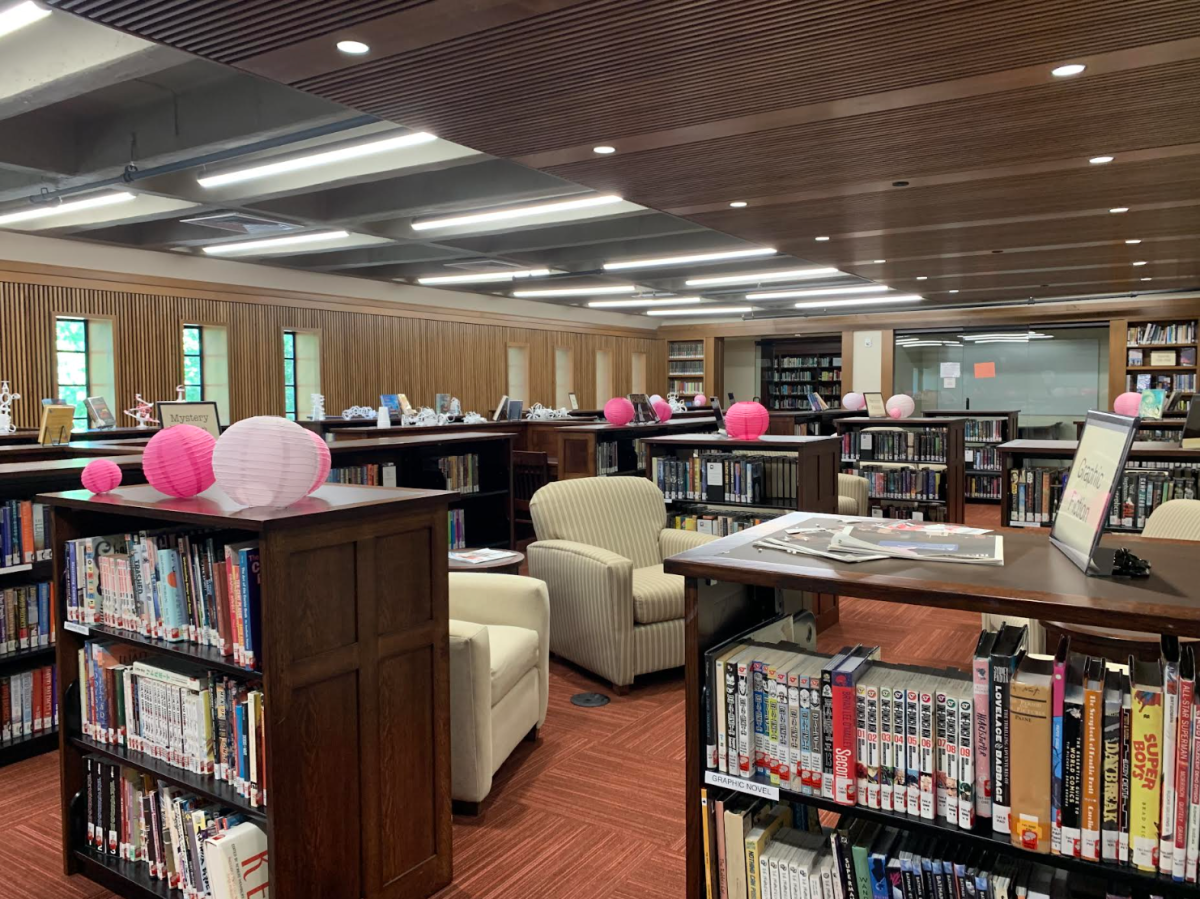 As a result of Spirit Club’s hard work, paper lanterns adorned the bookshelves of the Academic Commons on Monday morning.